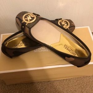Camo print Michael Kors flats
